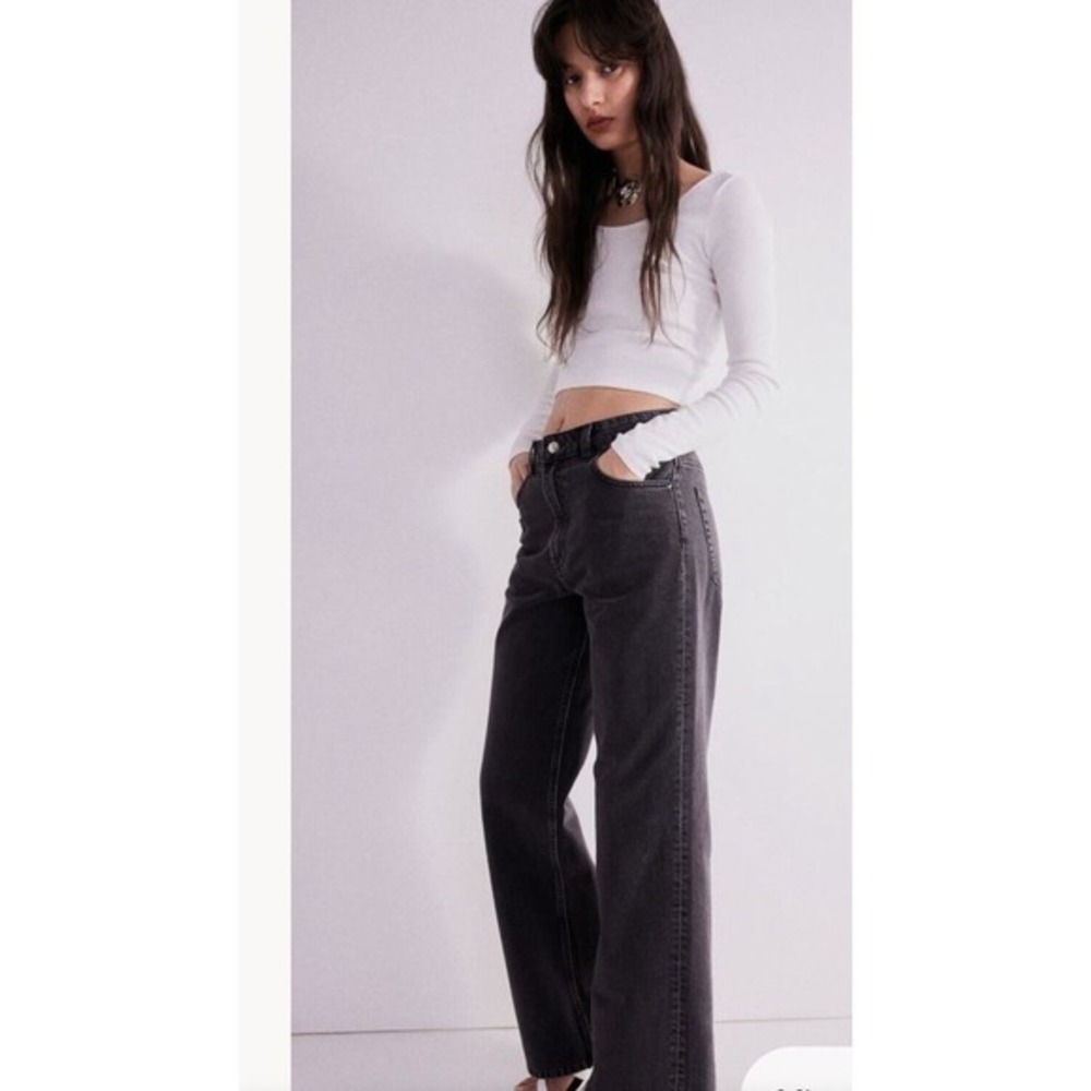 -‎ Divided H&M Black Jeans Size 4